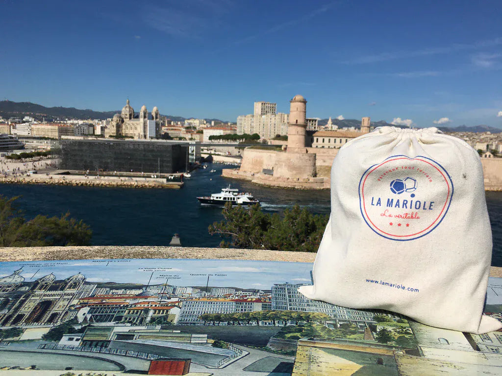 Les 3 lieux où jouer à la pétanque molle à Marseille !